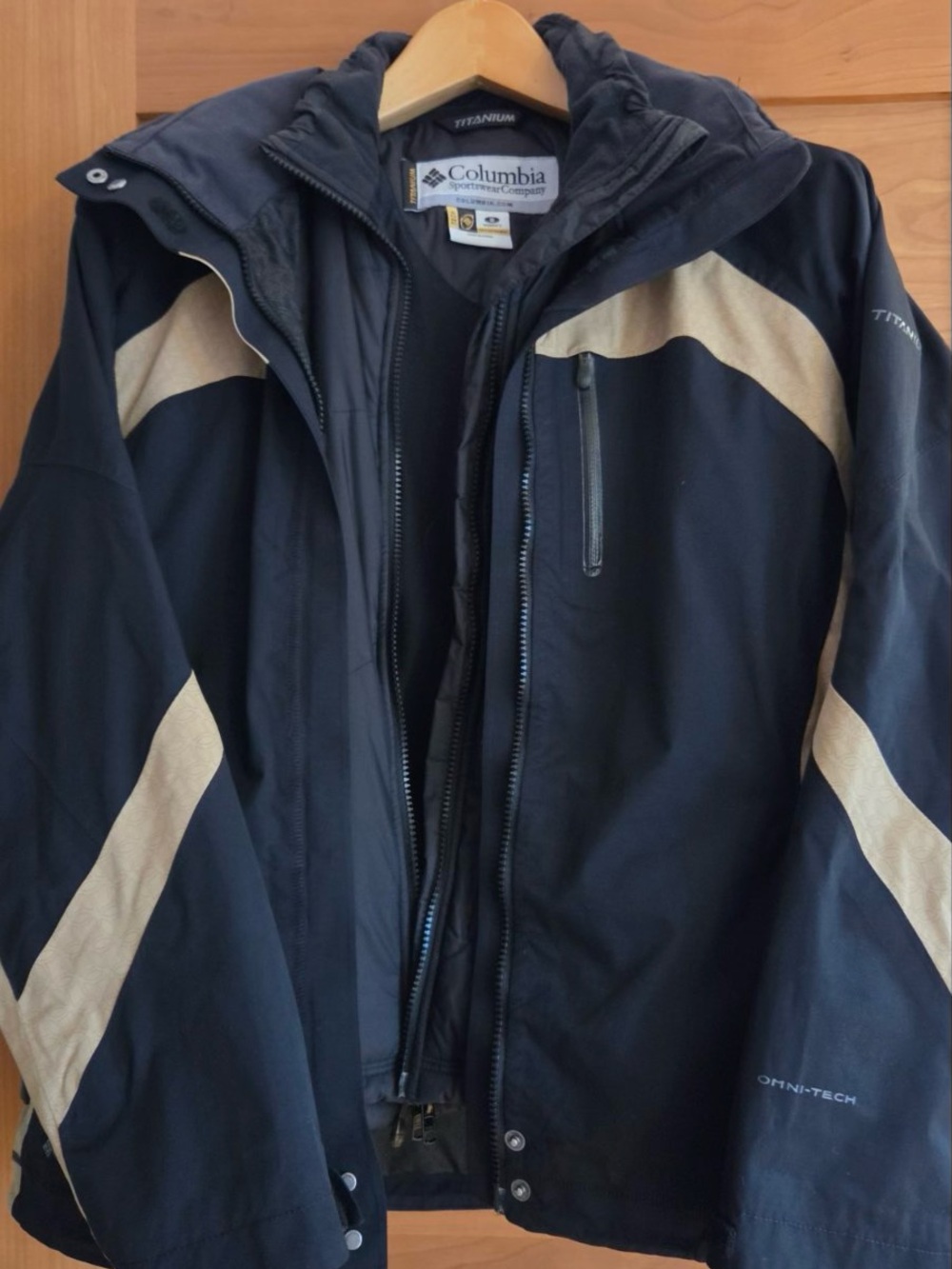 Columbia women’s S ski jacket